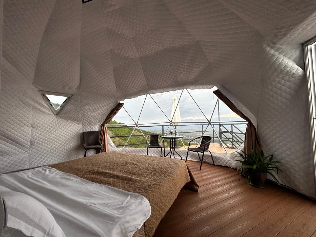 Hotel Signagi Glamping Exterior foto